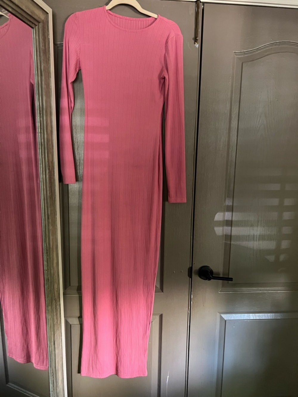 Pink Maxi Long Sleeve Ribbed Women's Dress - Picture 4 of 7